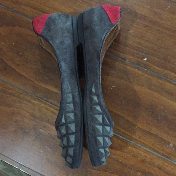 Voile Blanche suede flats (sz 38) - Picture 3 of 9